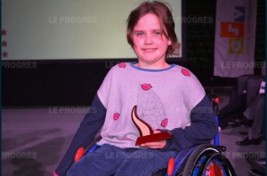 ines-ducatillon-10-ans-natation-paraplegique-en-fauteuil-photo-dorothee-oke-1481324585